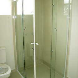 box de canto para banheiro