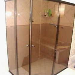 Box de vidro bronze