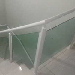 Corrimão de ferro para escada