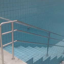 corrimão de inox para piscina