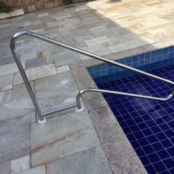 Corrimão para piscina