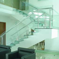 escada de vidro