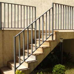 guarda corpo metalon