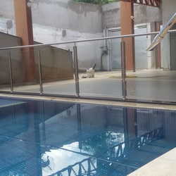 Guarda corpo para piscina