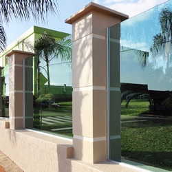 Muro de vidro temperado