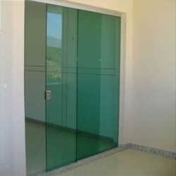porta em vidro temperado